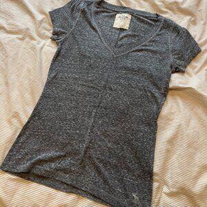 Abercrombie & Fitch Women's Heather Gray V-Neck Slim Fit T-Shirt